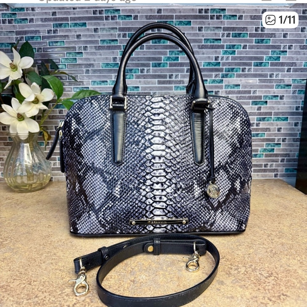 Elegant Black and Gray Snake Print Handbag